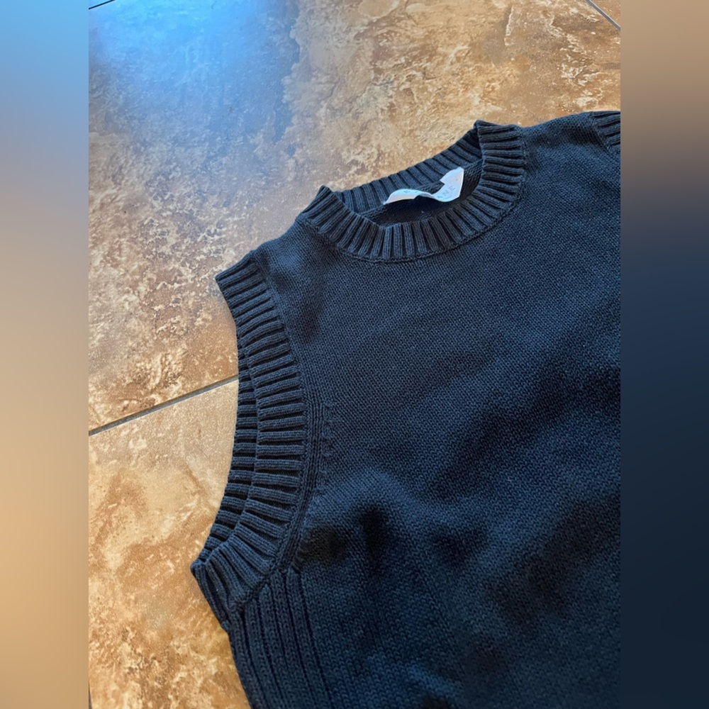 Everlane "The Open Knit Tank Vest" Black Side Slit - Size Medium - Picture 7 of 12